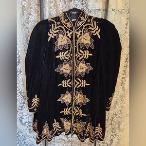 Vintage 40s Black 100% Silk Velvet Coat/kaftan with Gold Embroidery